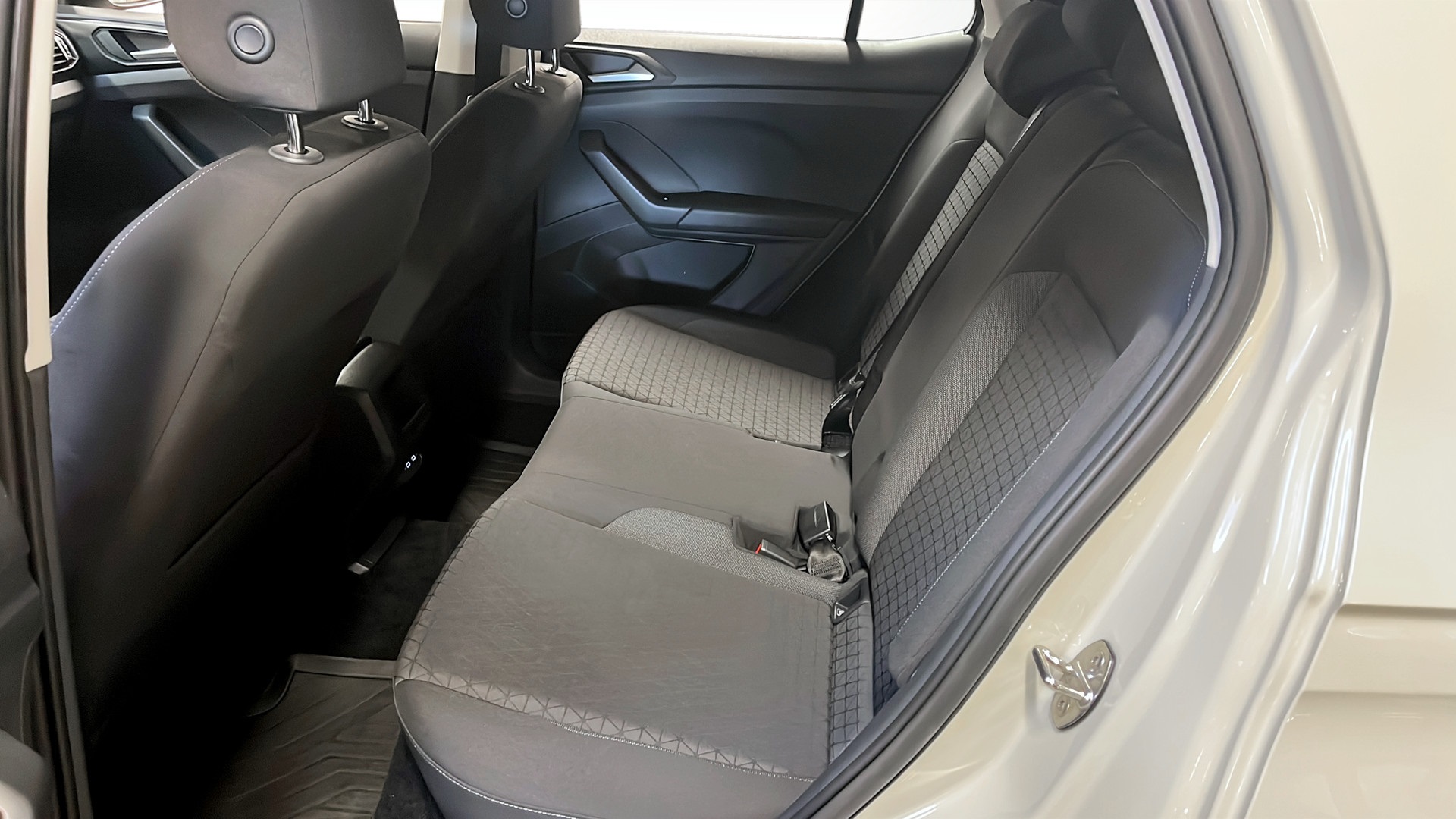 Volkswagen T-Cross LYO905