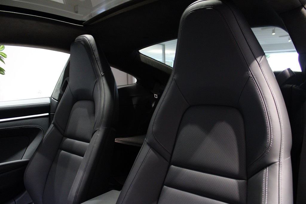 Porsche 992 LYP11F