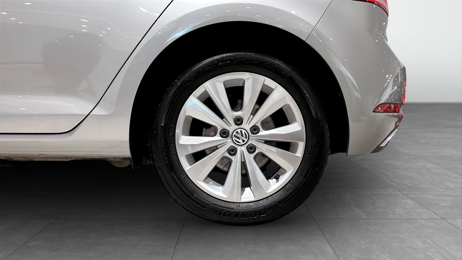 Volkswagen Golf LZE30S
