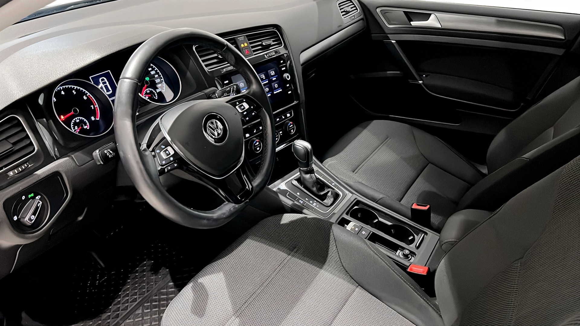 Volkswagen Golf LZE30S
