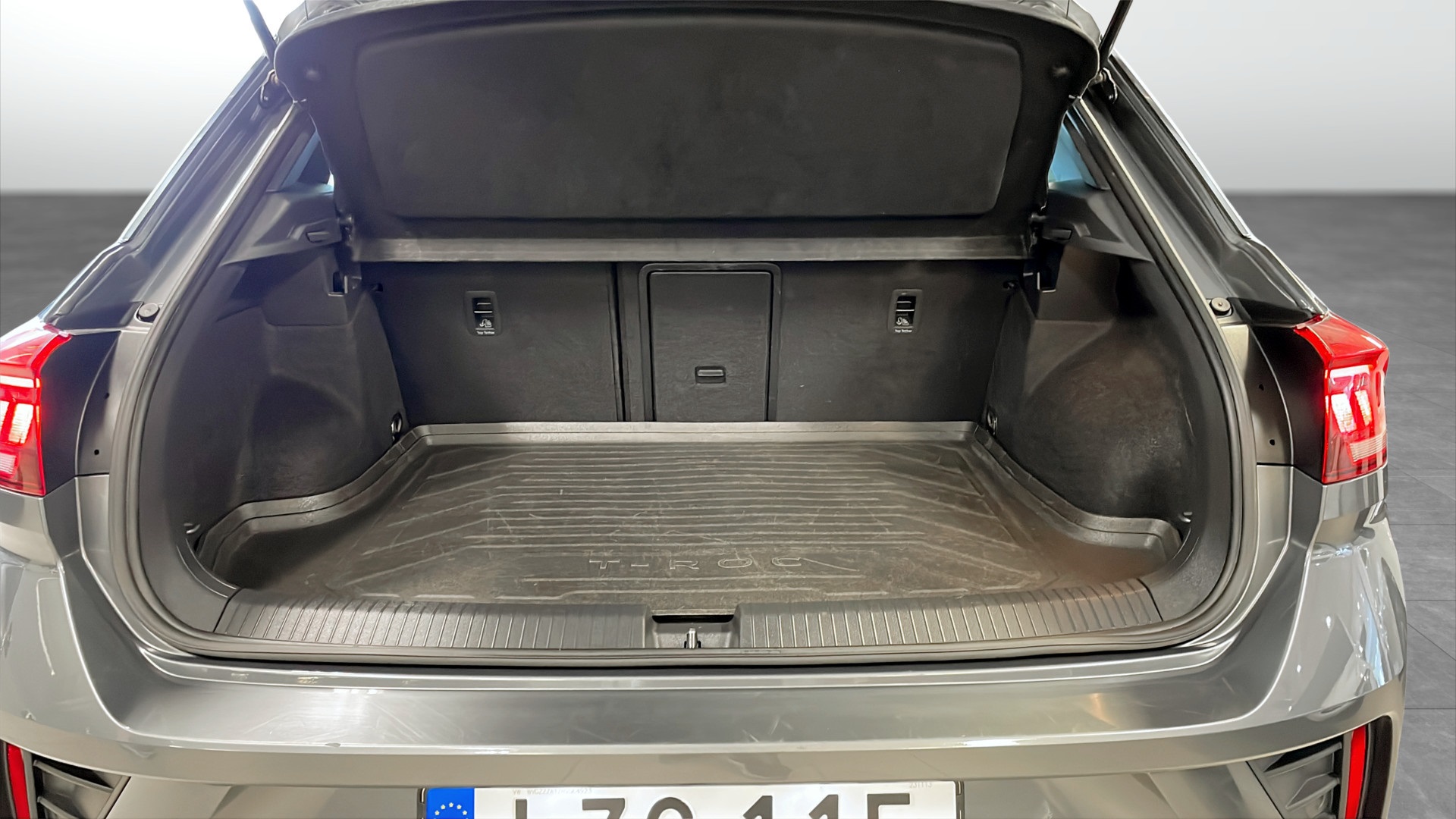 Volkswagen T-Roc LZG11E