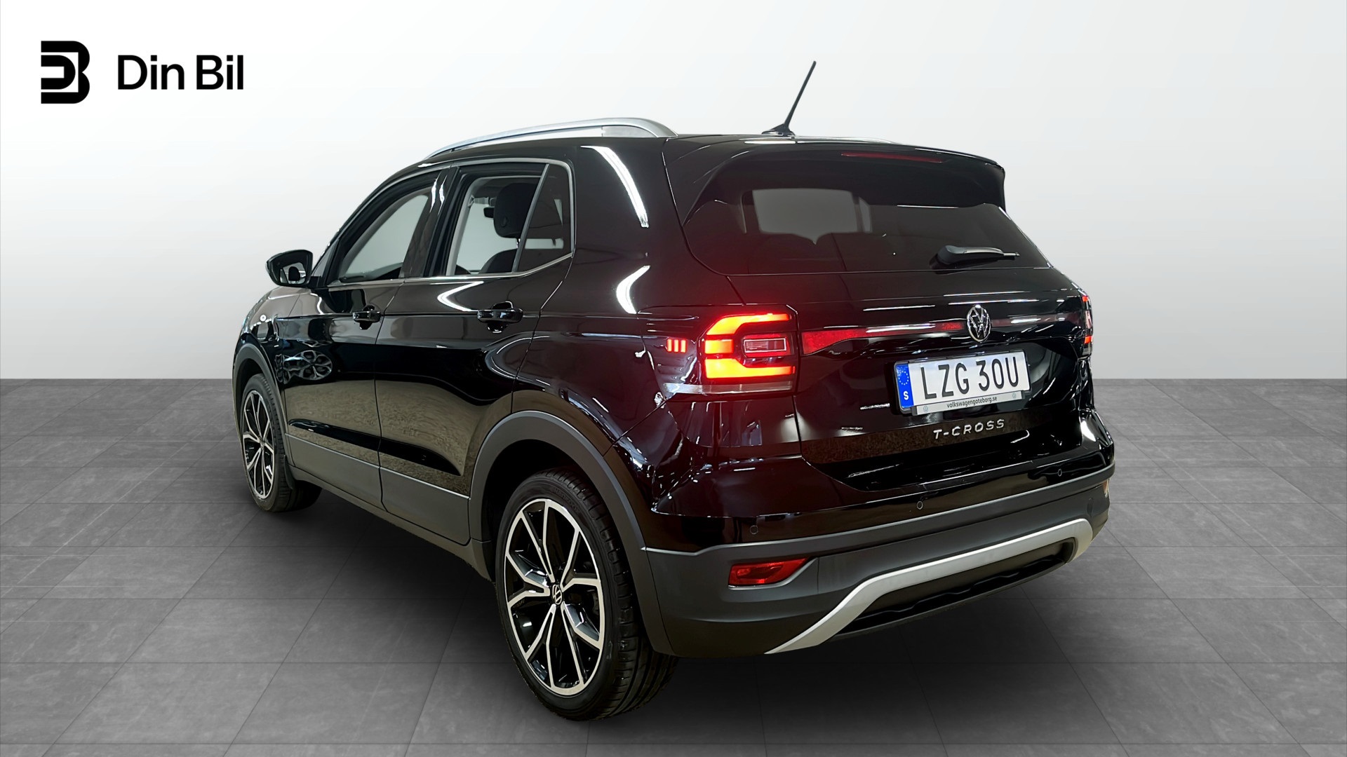 Volkswagen T-Cross LZG30U