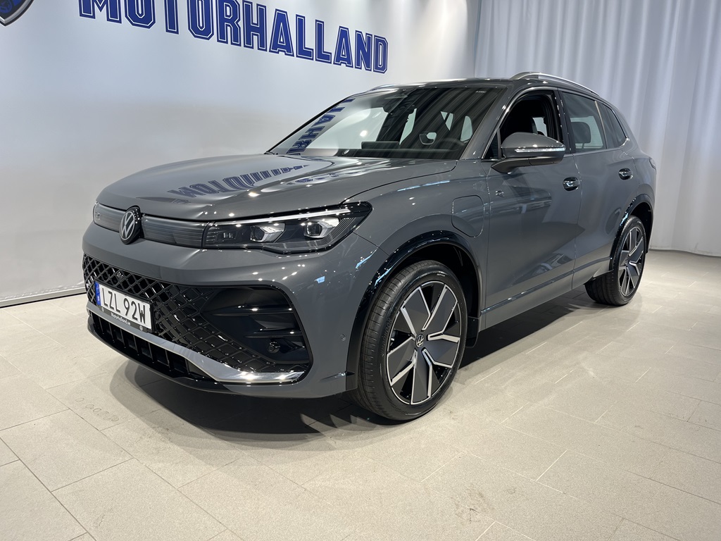 Volkswagen Tiguan LZL92W