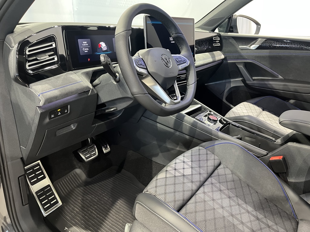 Volkswagen Tiguan LZL92W