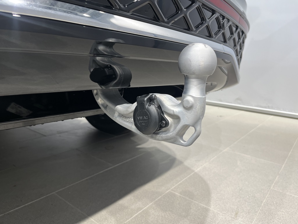 Volkswagen Tiguan LZL92W