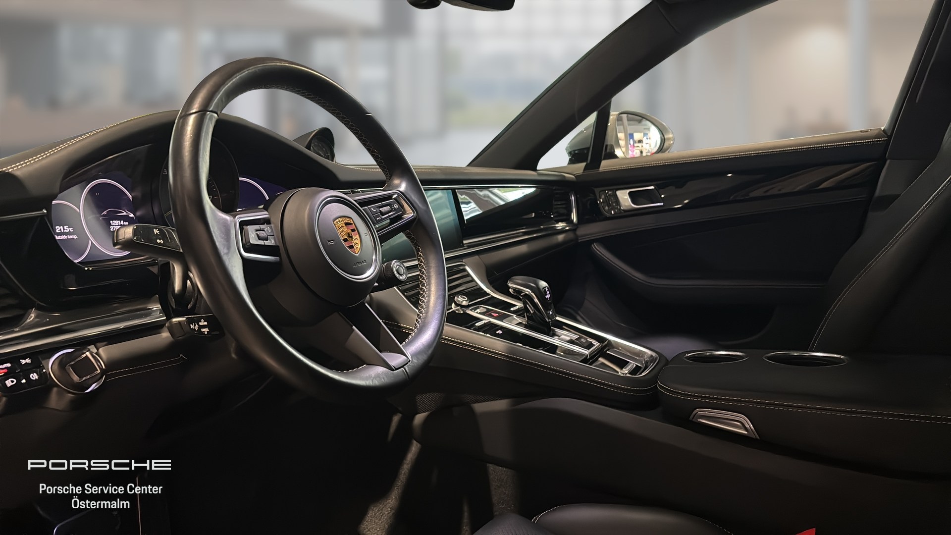 Porsche Panamera MAR02D
