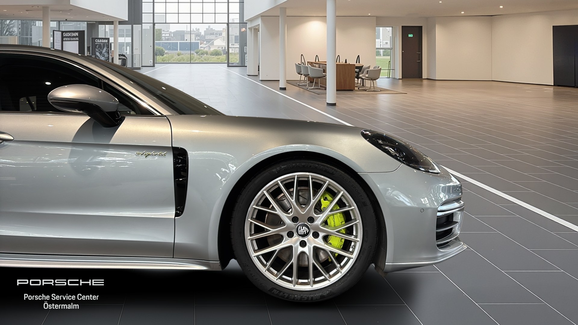 Porsche Panamera MAR02D