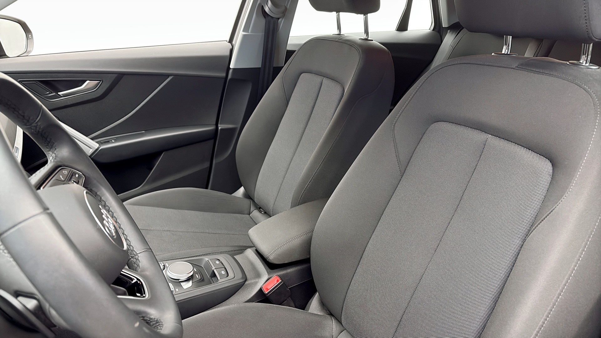Audi Q2 MBN92Y