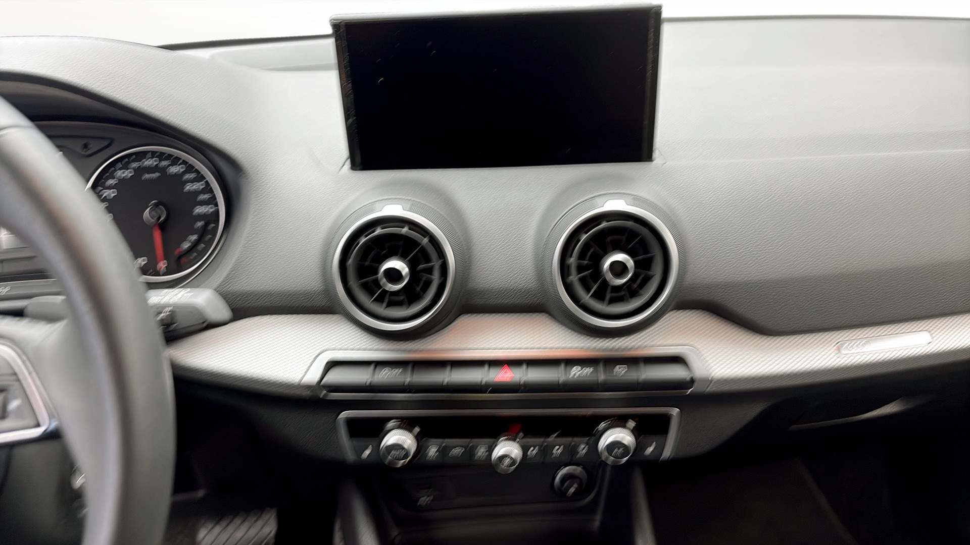 Audi Q2 MBN92Y