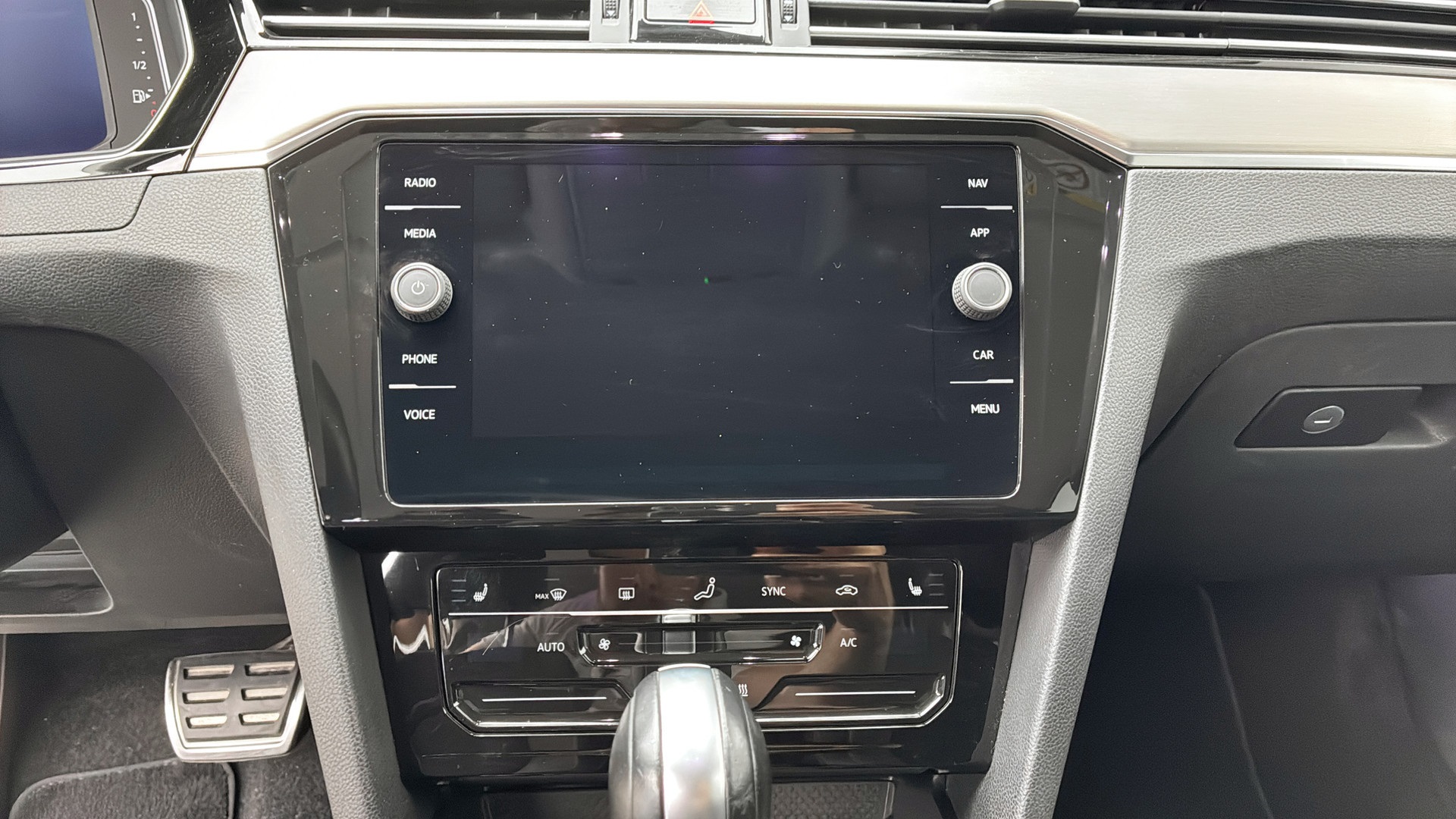 Volkswagen Passat MBP04D