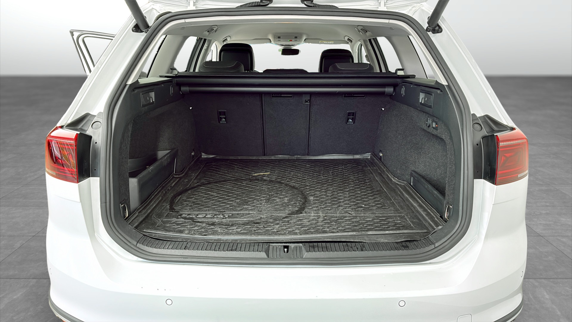 Volkswagen Passat MBP04D