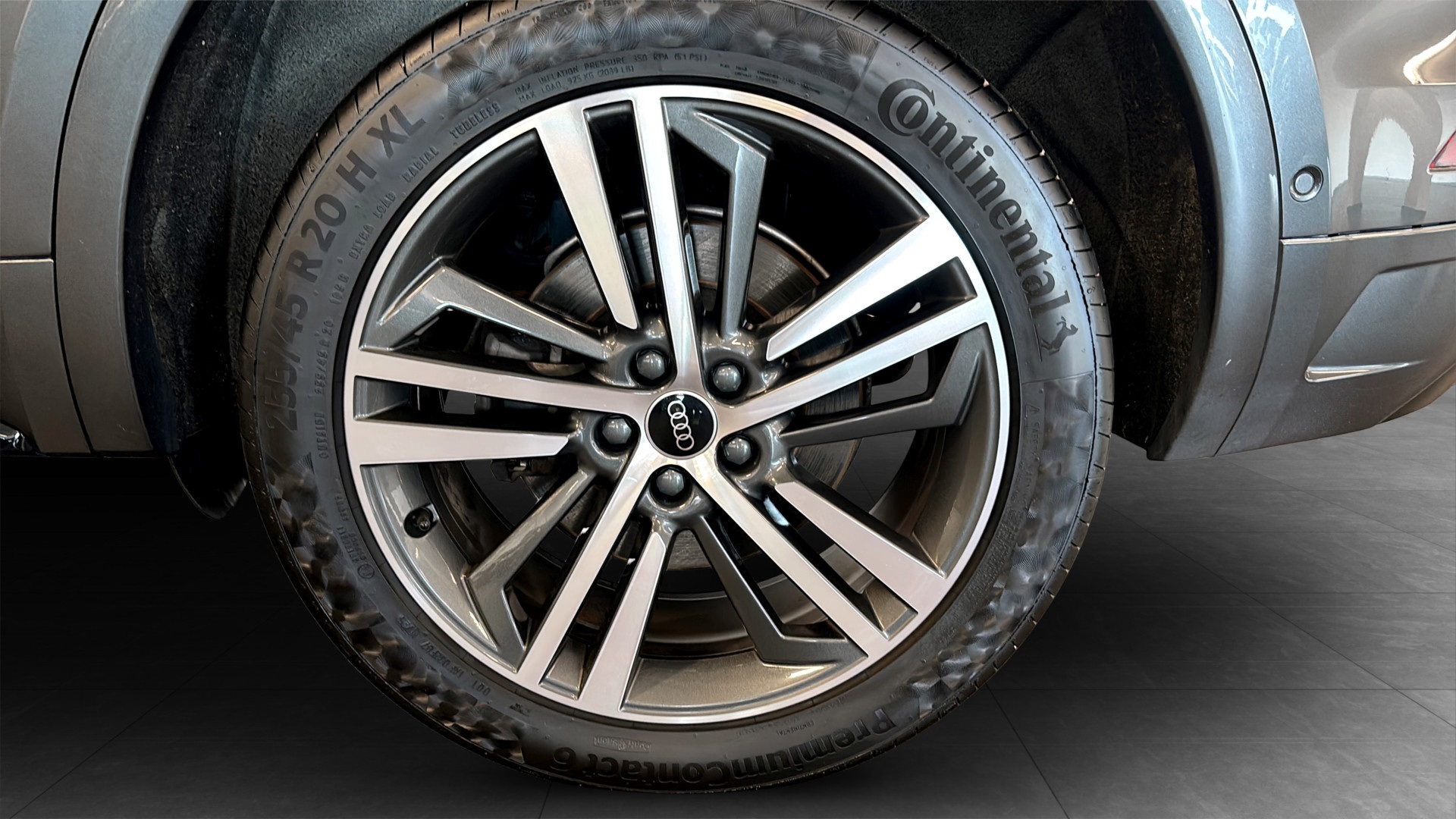 Audi Q5 MBP49B