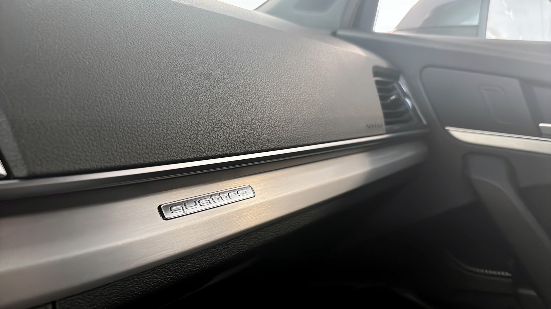 Audi Q5 MBP49B