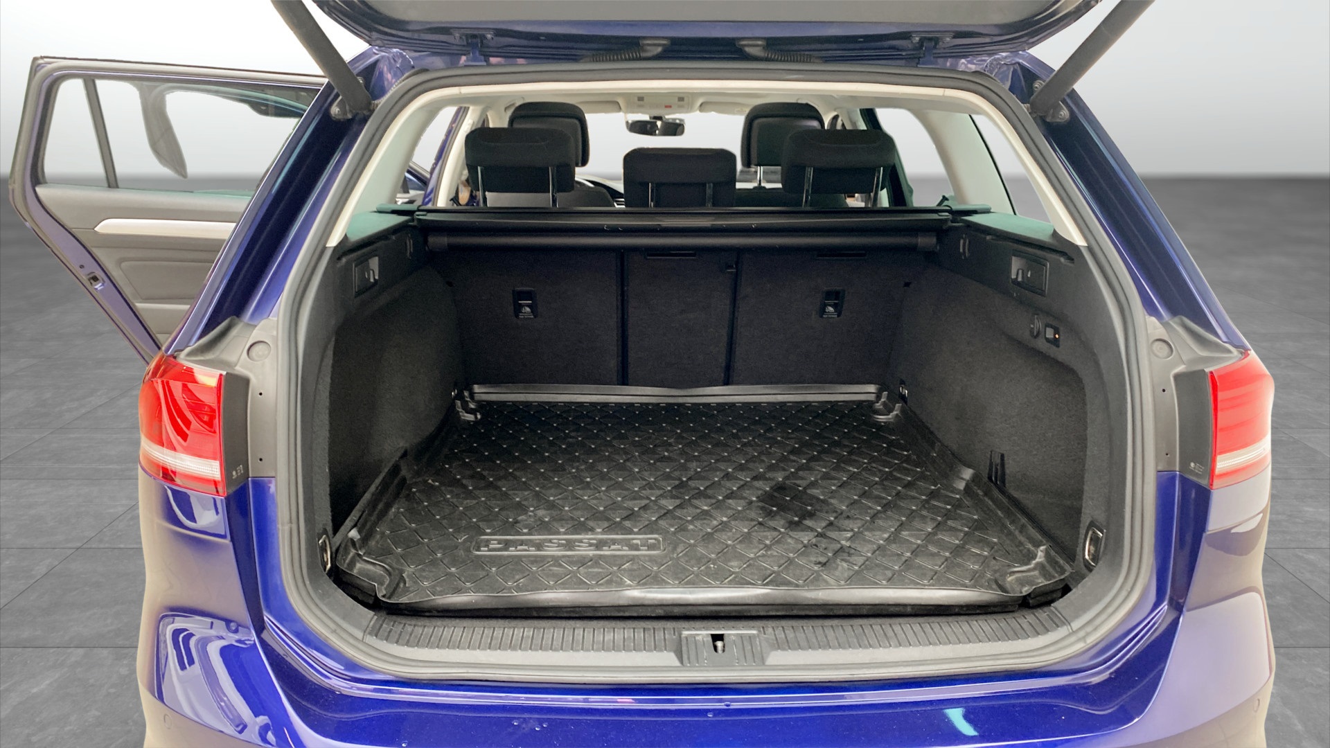 Volkswagen Passat Sportscombi MBU02K