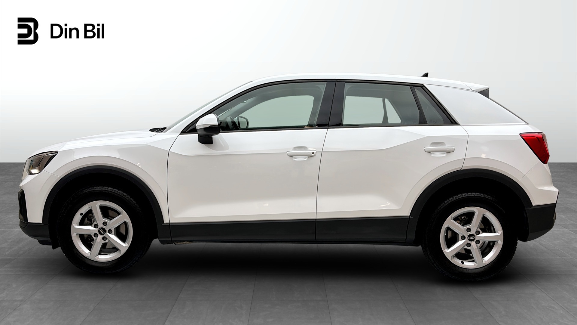 Audi Q2 MCG31H