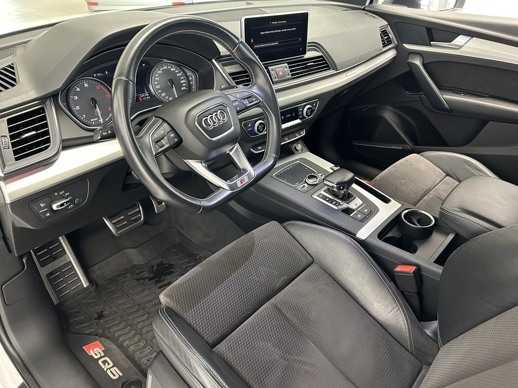 Audi SQ5 MCS881