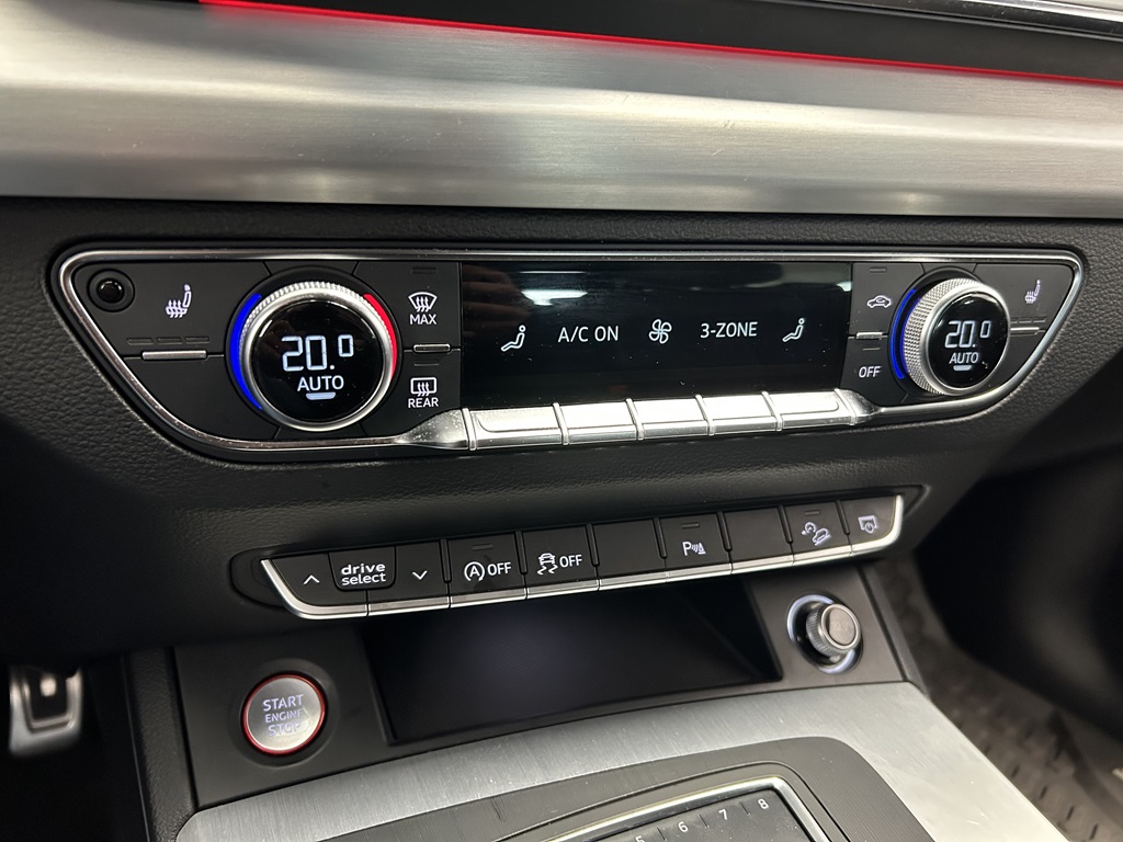 Audi SQ5 MCS881