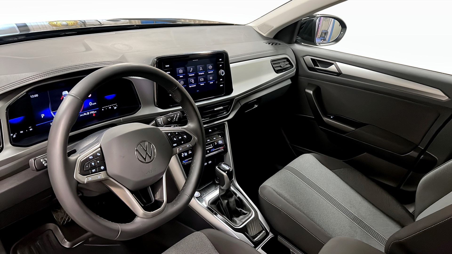 Volkswagen T-Roc MDF86N