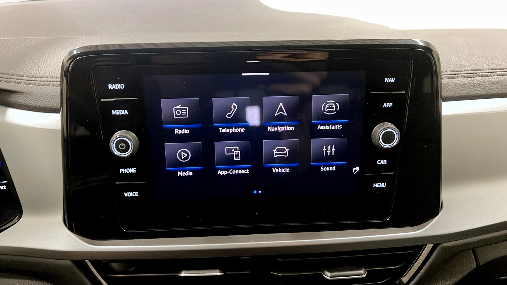 Volkswagen T-Roc MDF86N