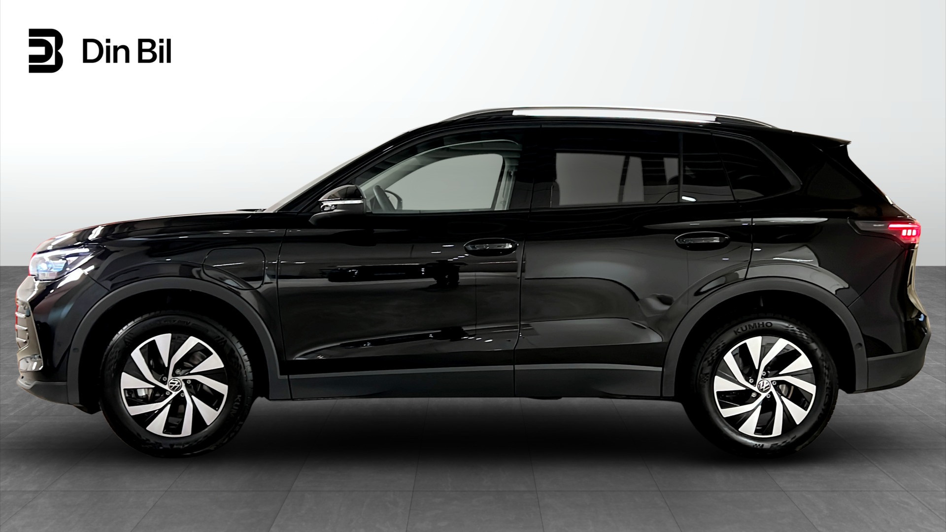 Volkswagen Tiguan MDG22W