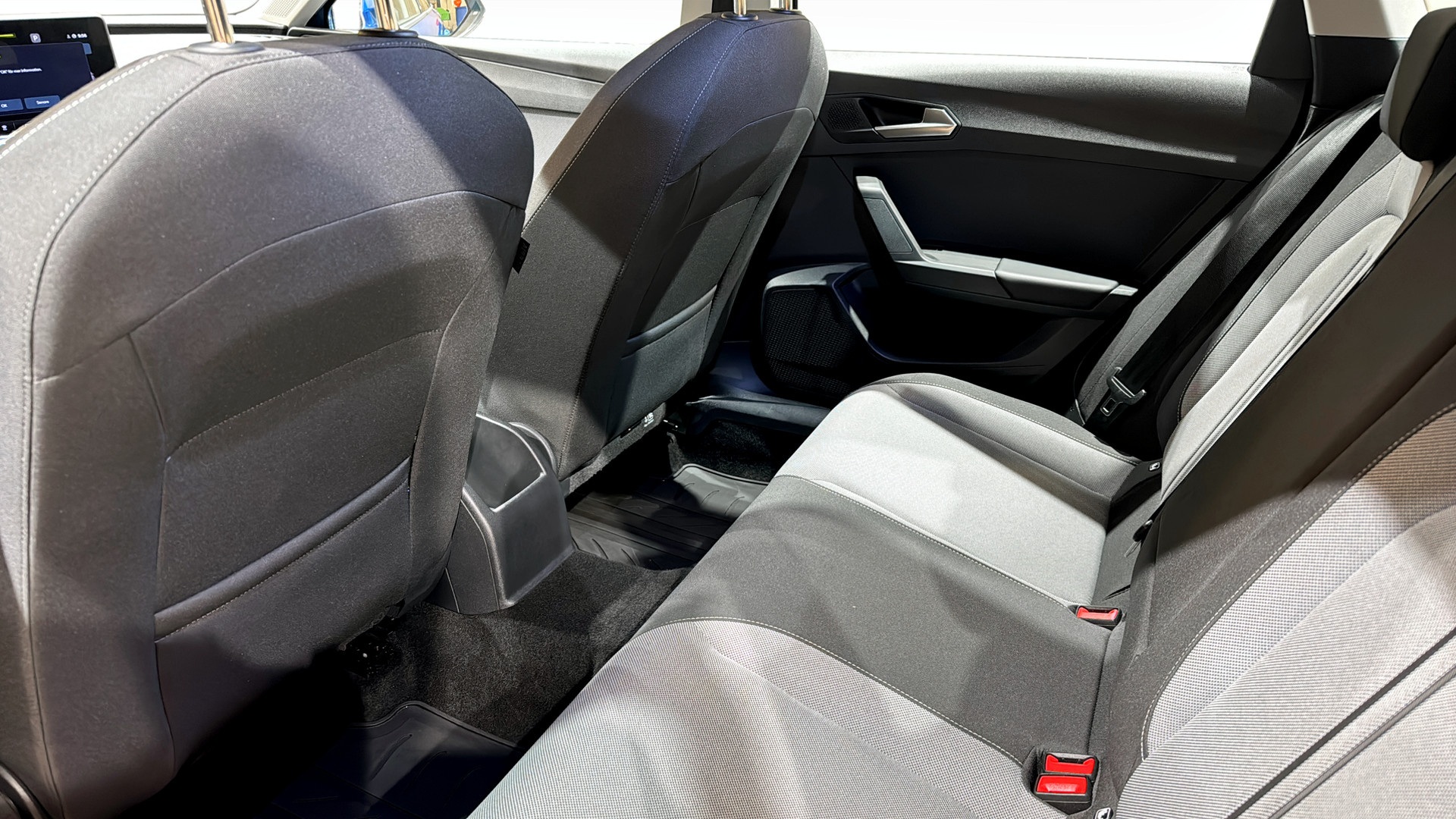 SEAT Leon Sportstourer MEH50B