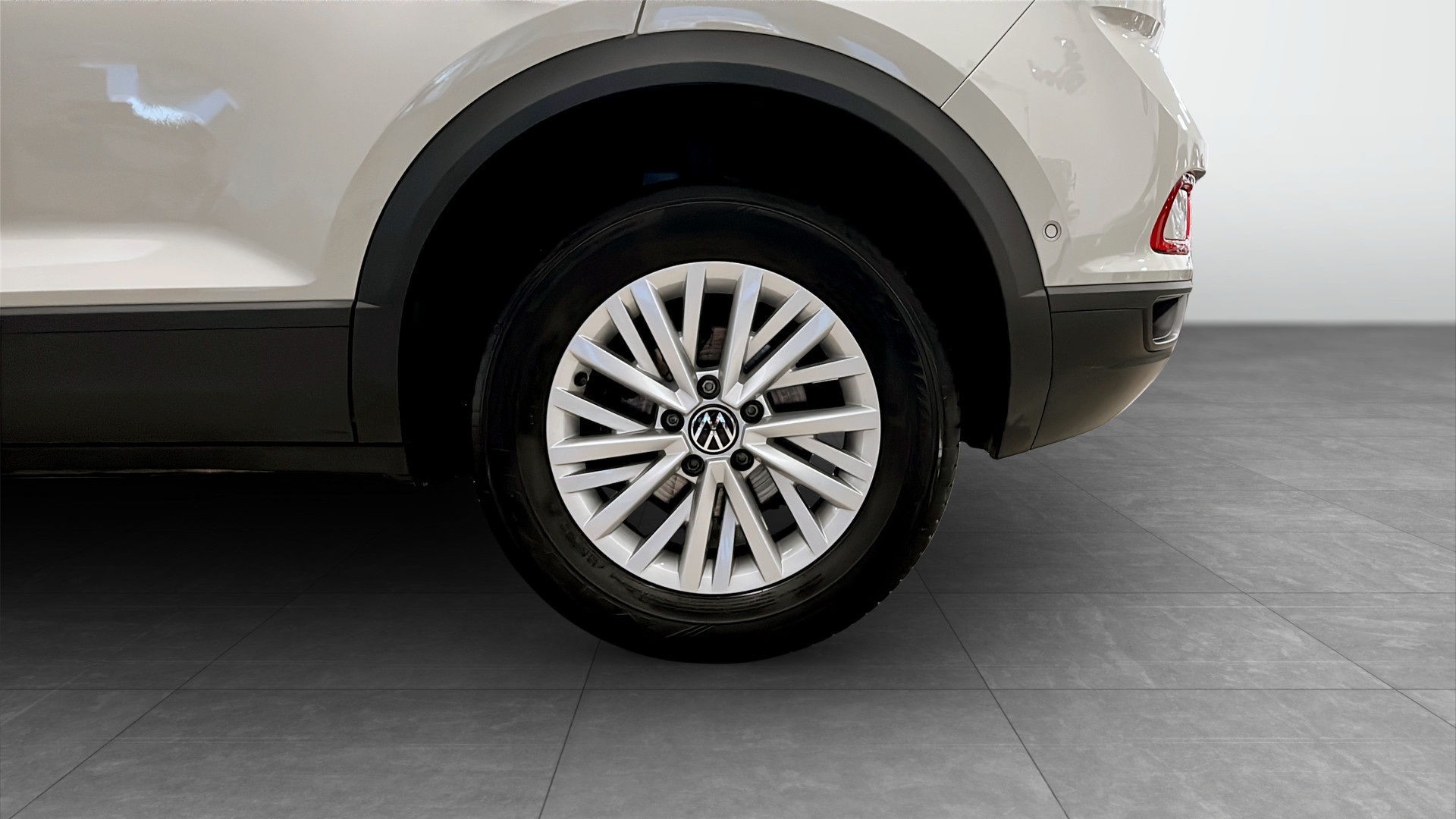 Volkswagen T-Roc MEK85D
