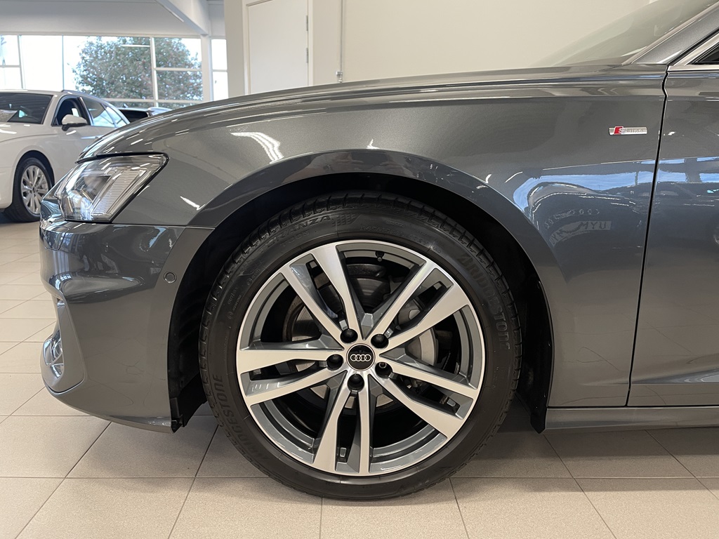 Audi A6 Avant MEL86W