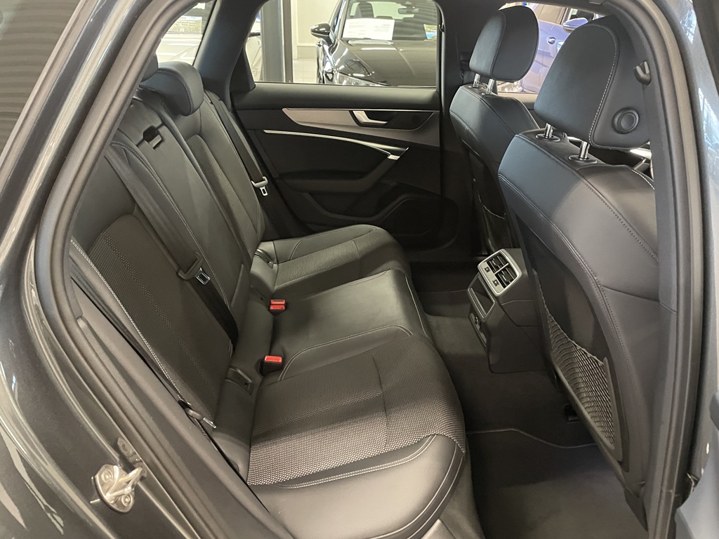 Audi A6 Avant MEL86W