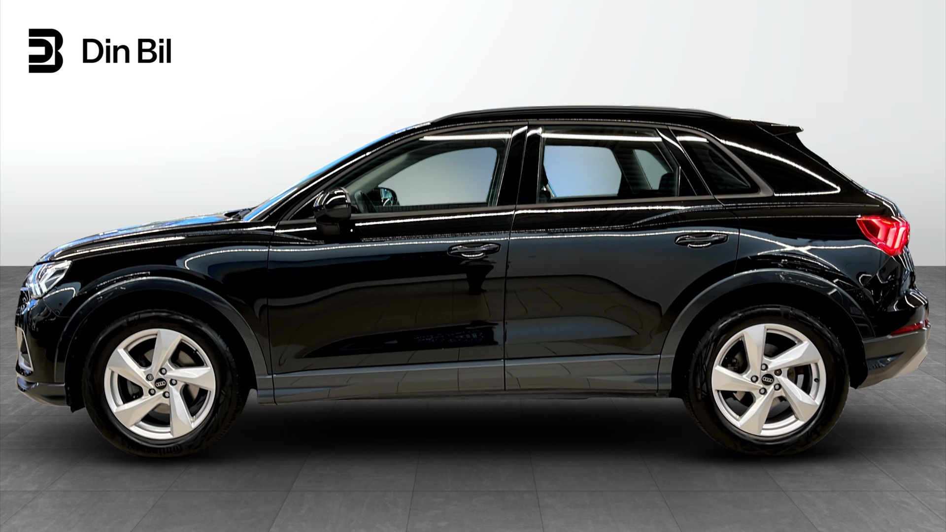 Audi Q3 MEM49M