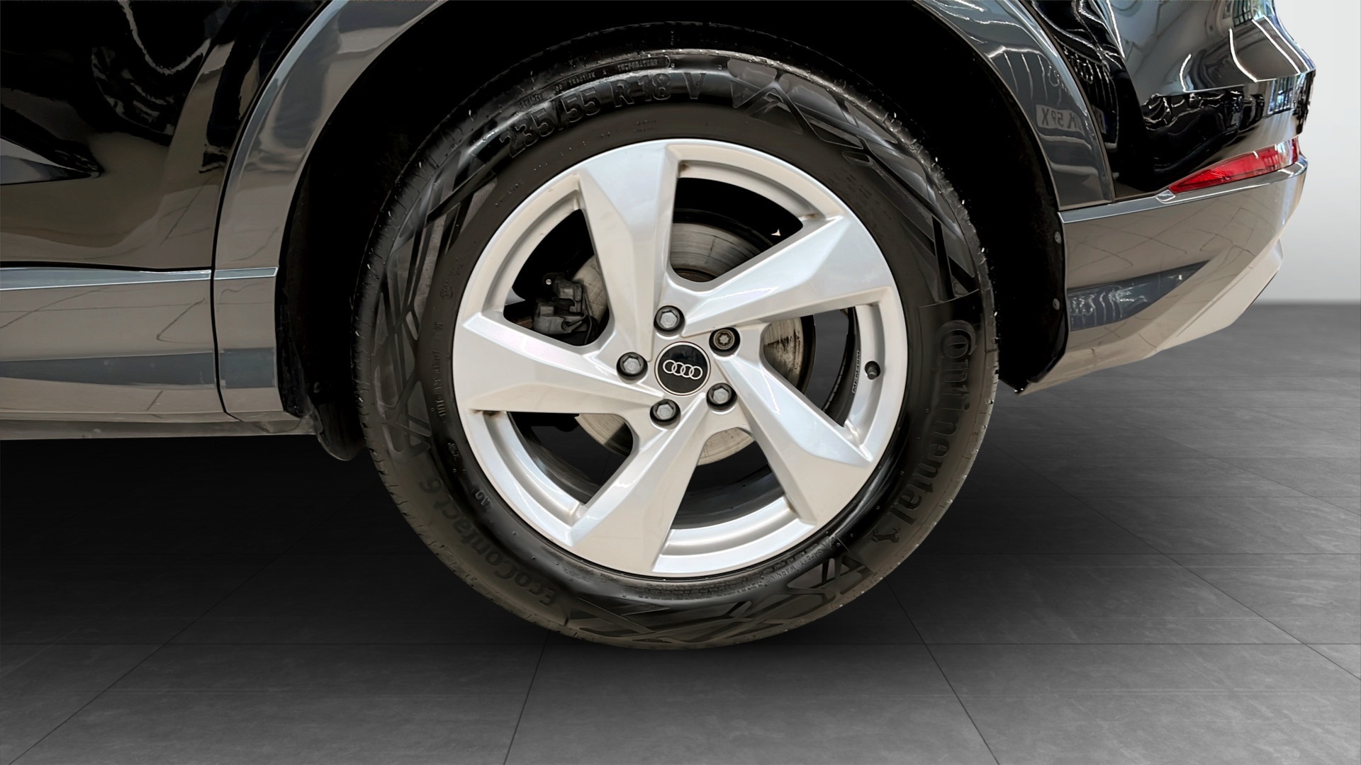 Audi Q3 MEM49M