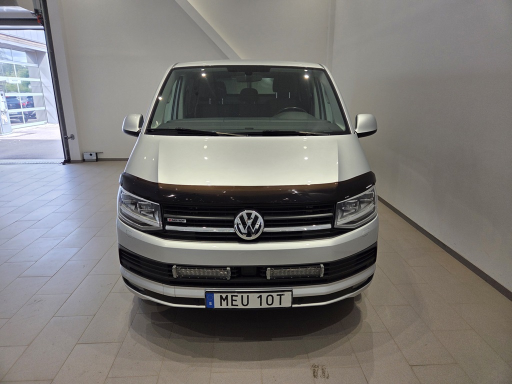 Volkswagen T6 Transporter Kombi MEU10T