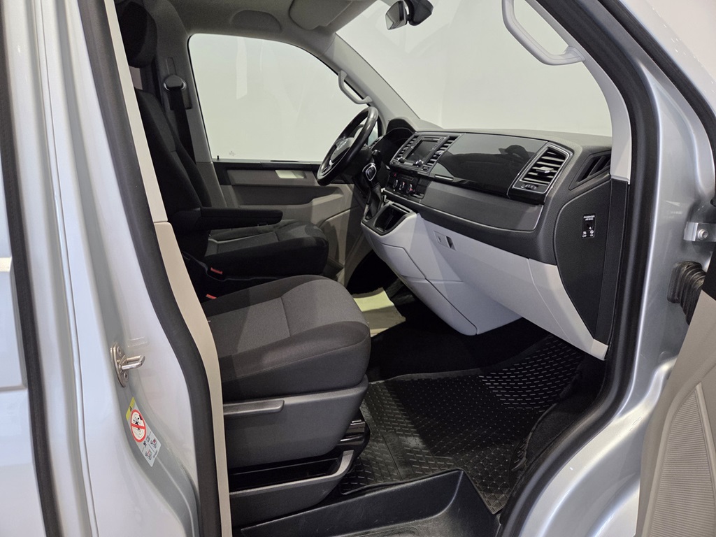 Volkswagen T6 Transporter Kombi MEU10T