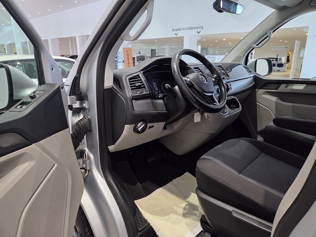 Volkswagen T6 Transporter Kombi MEU10T