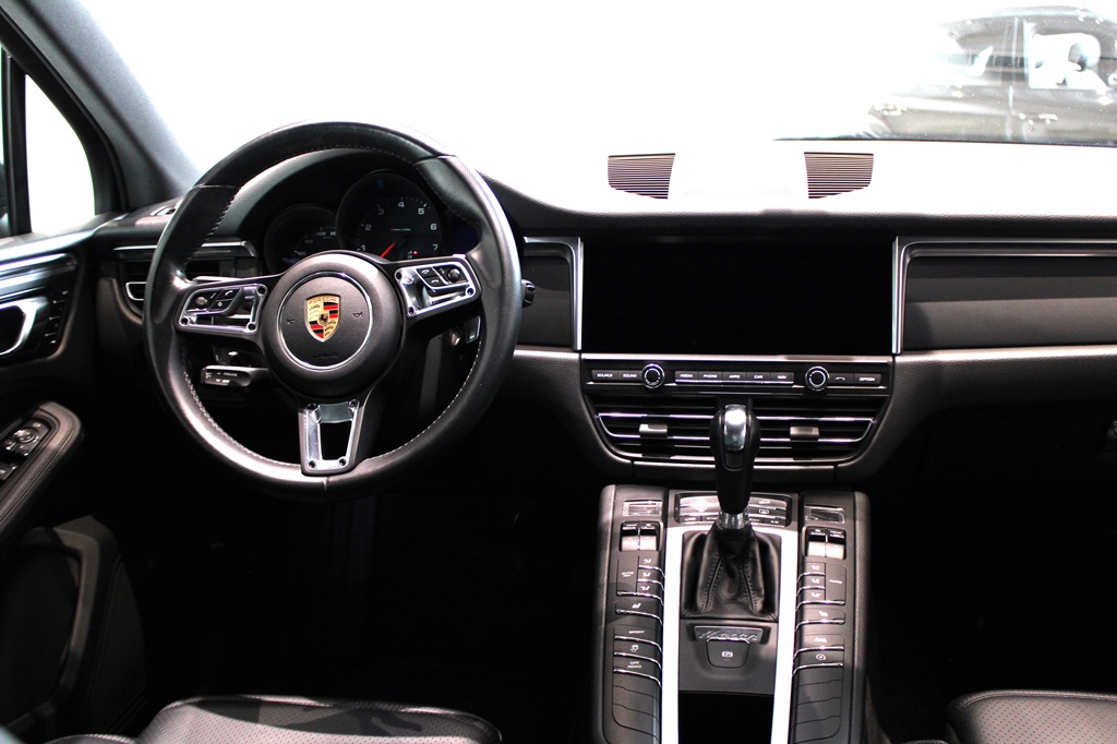 Porsche Macan MEX10H