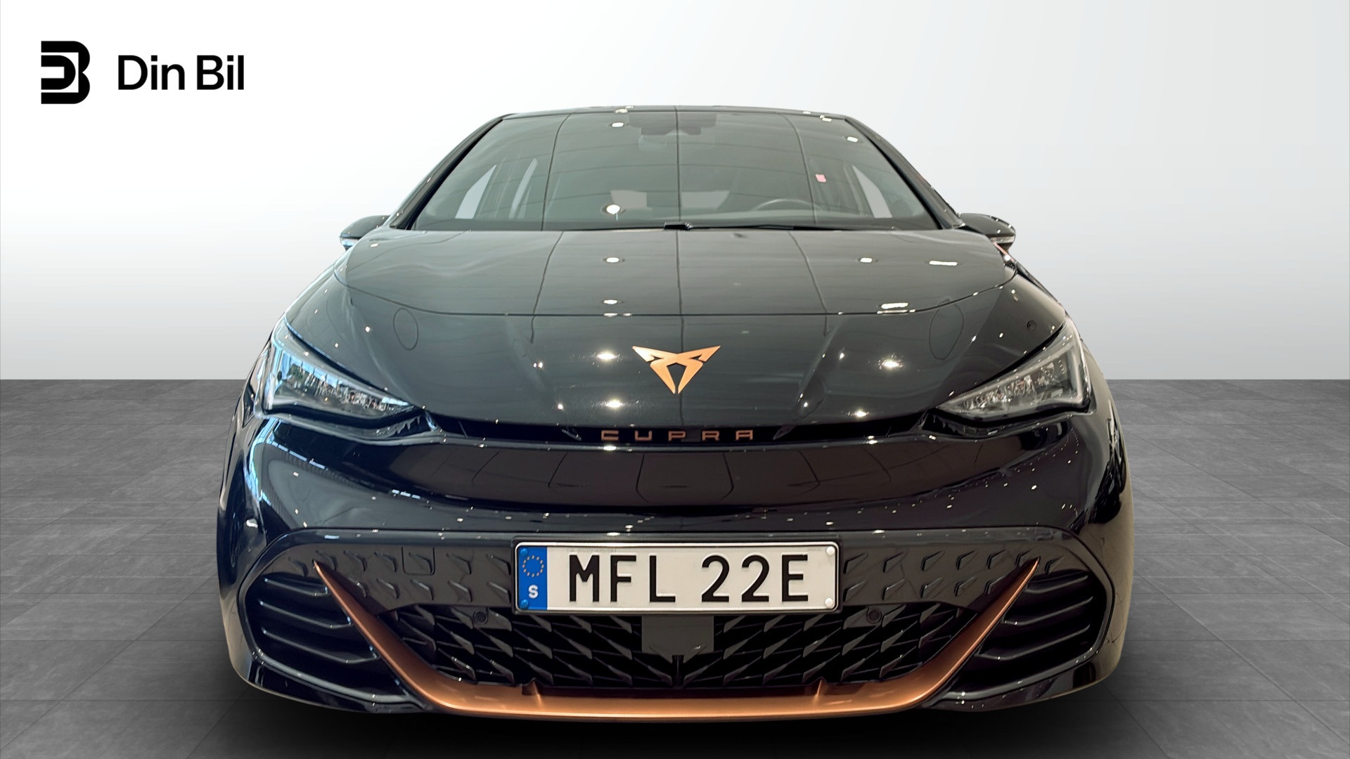 CUPRA Born MFL22E