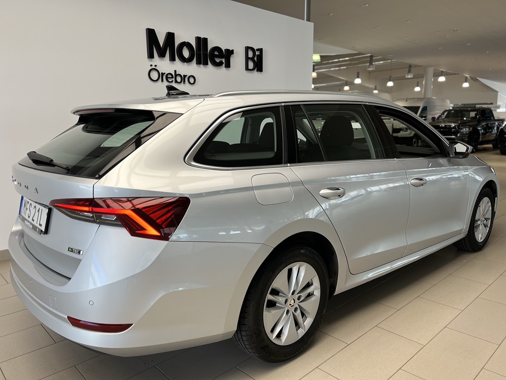 Skoda Octavia Combi MFS21L