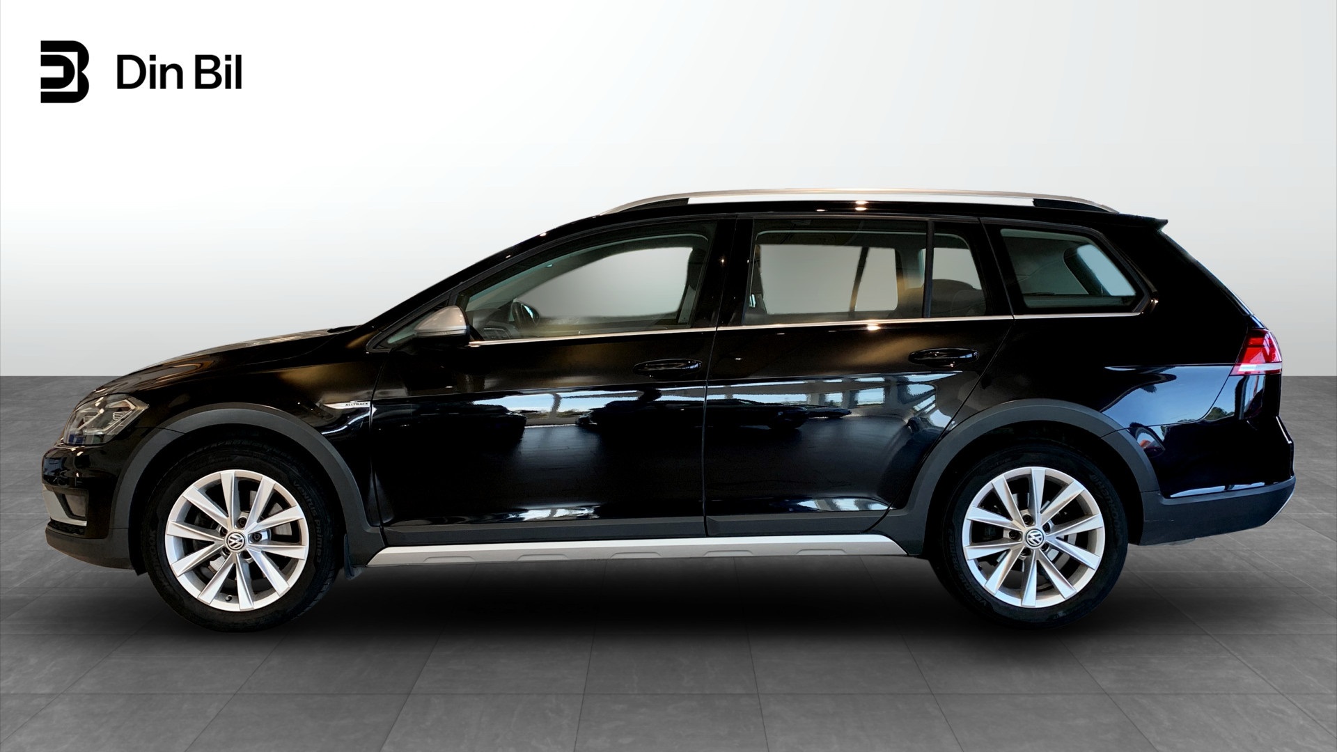 Volkswagen Golf MGK10U