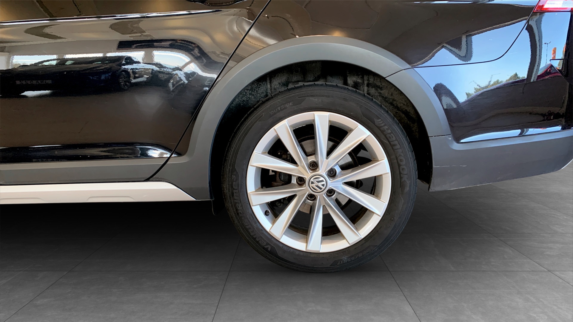 Volkswagen Golf MGK10U
