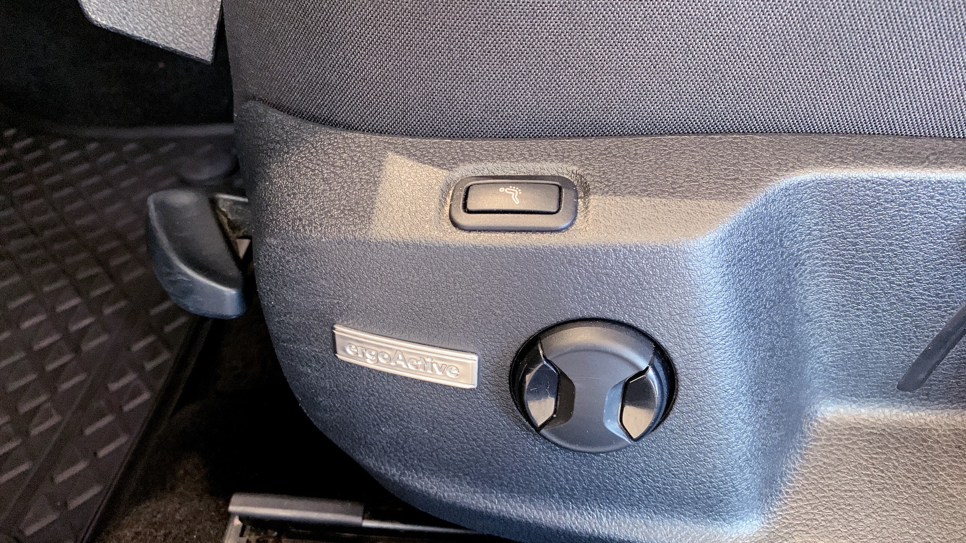 Volkswagen Golf MGK10U