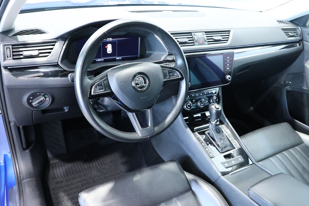 Skoda Superb Combi MGK41M