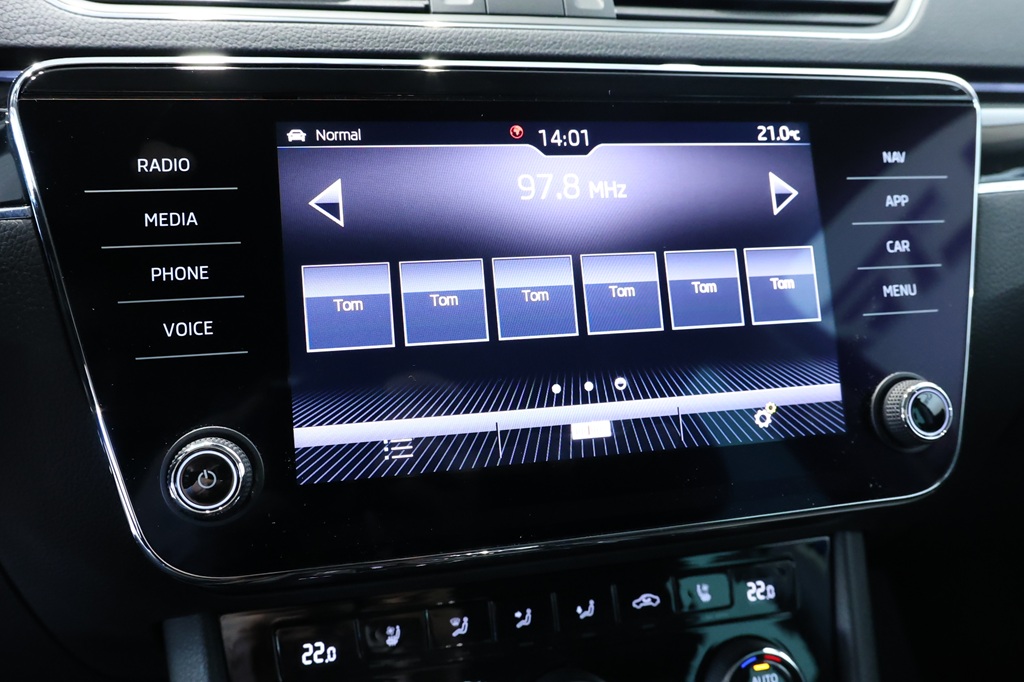 Skoda Superb Combi MGK41M