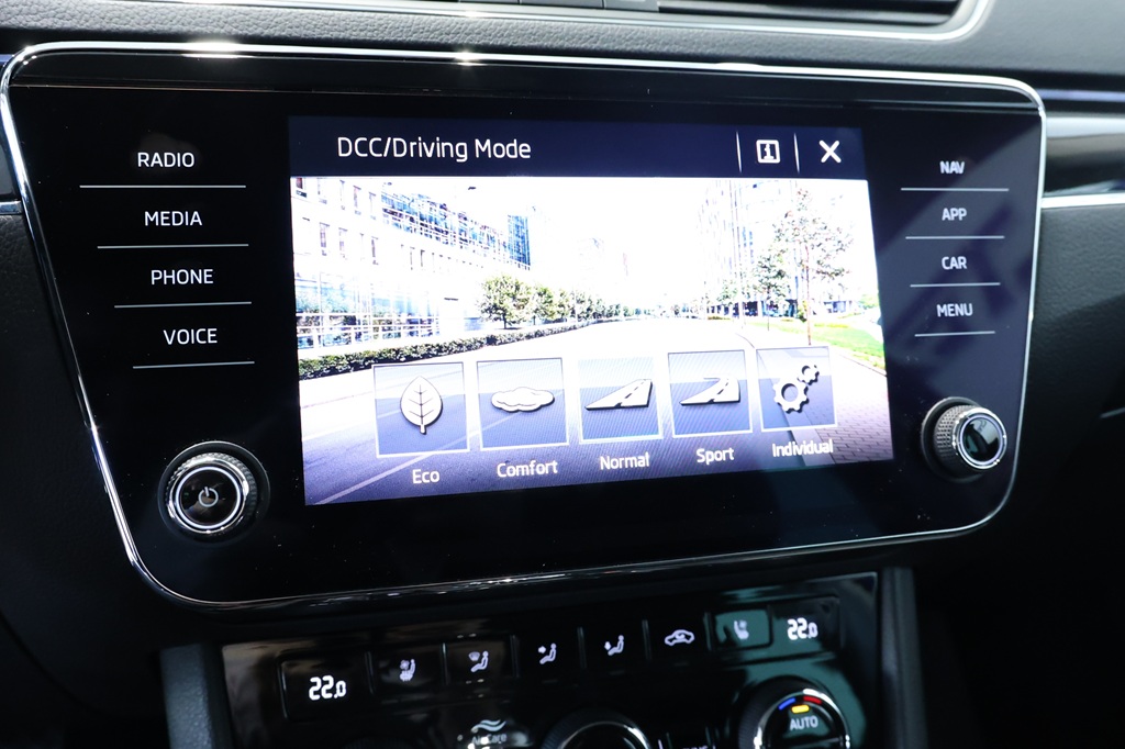 Skoda Superb Combi MGK41M