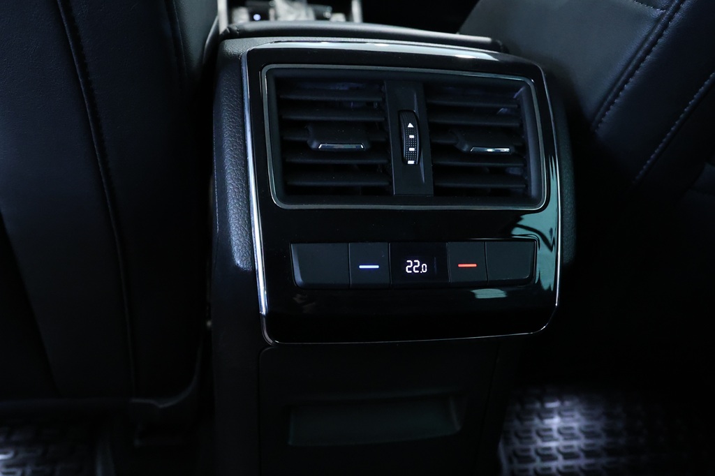Skoda Superb Combi MGK41M