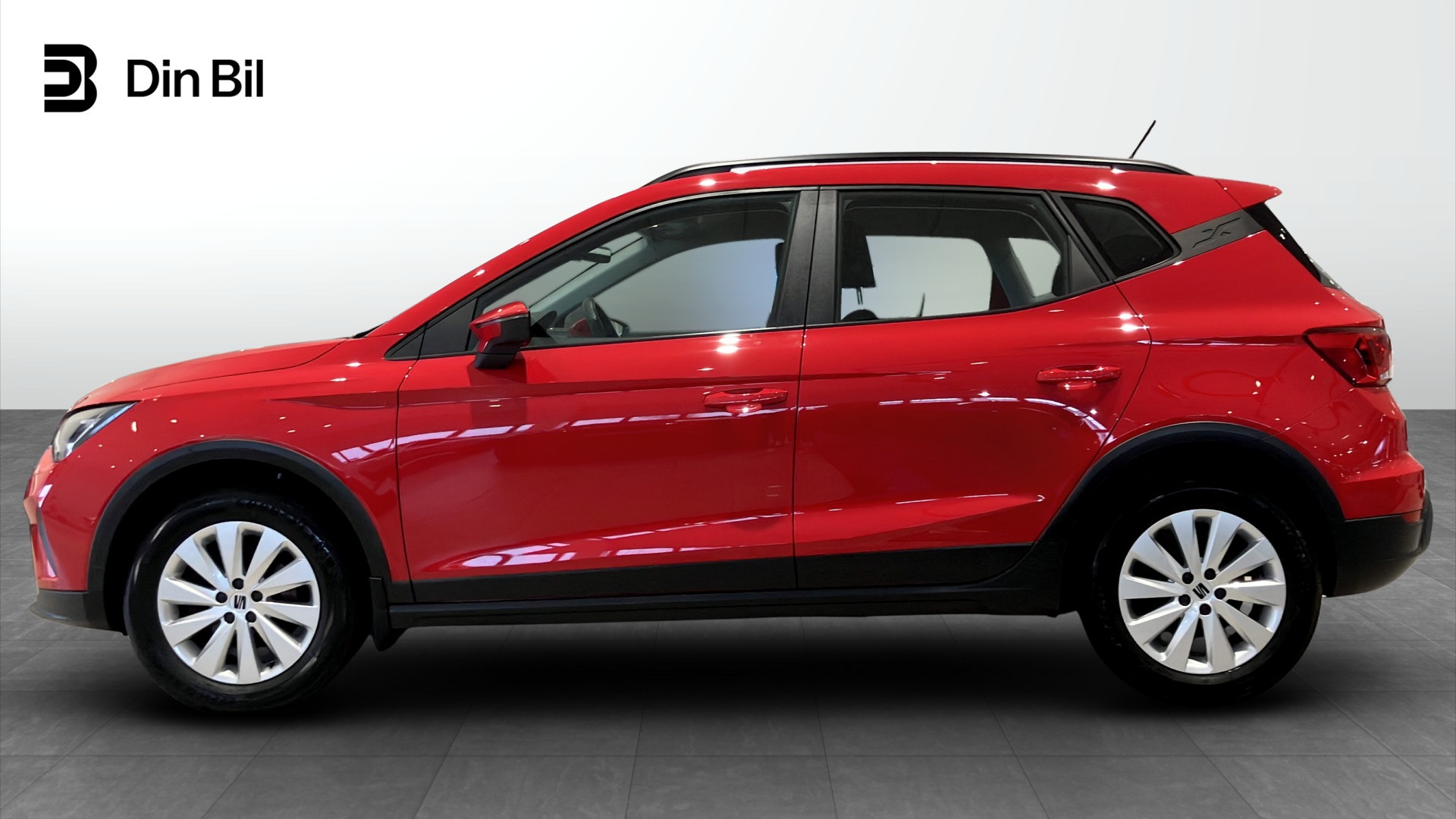 SEAT Arona MGR21W