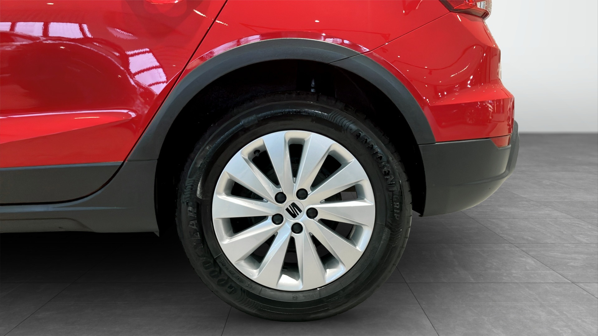 SEAT Arona MGR21W