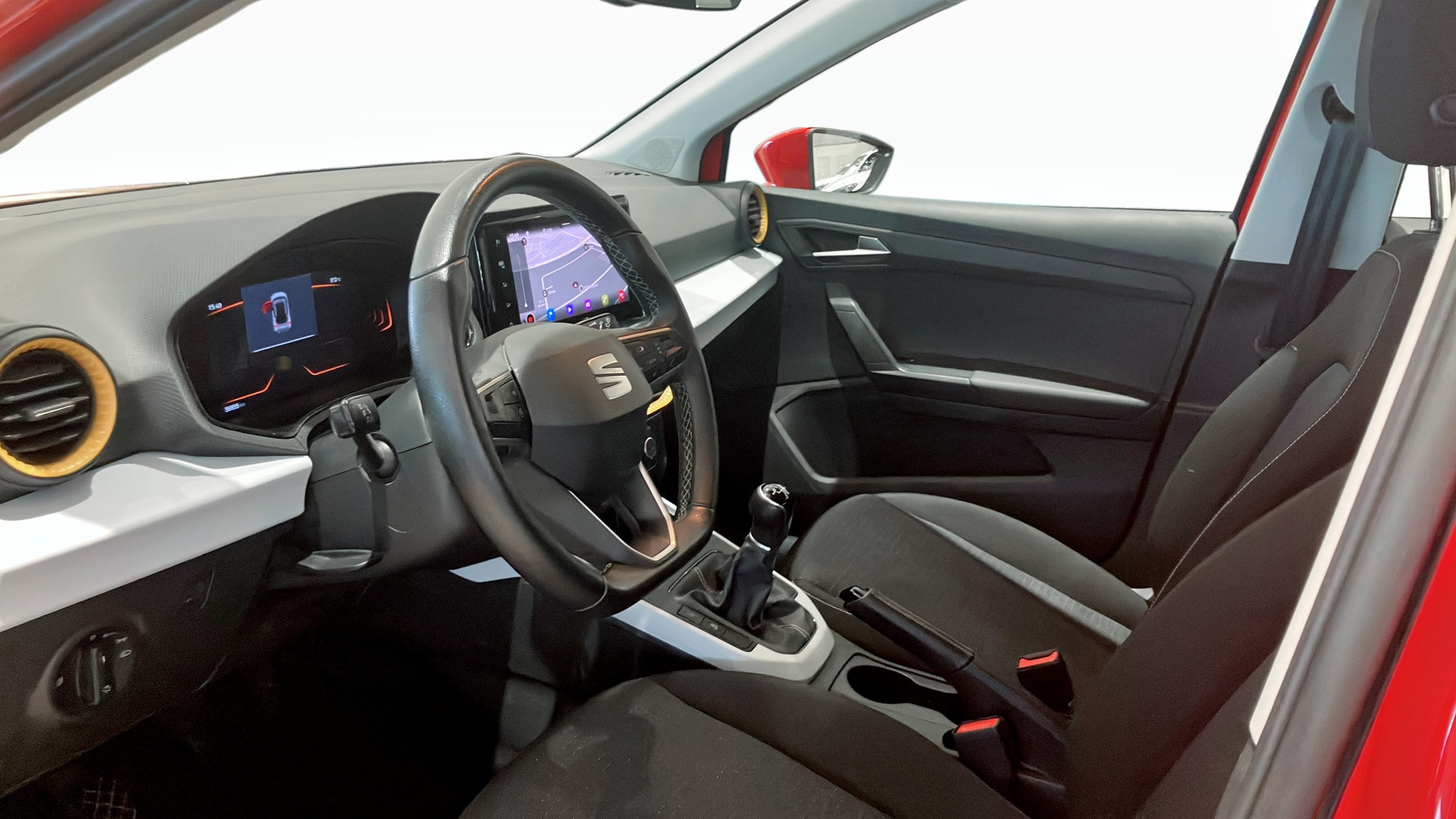 SEAT Arona MGR21W