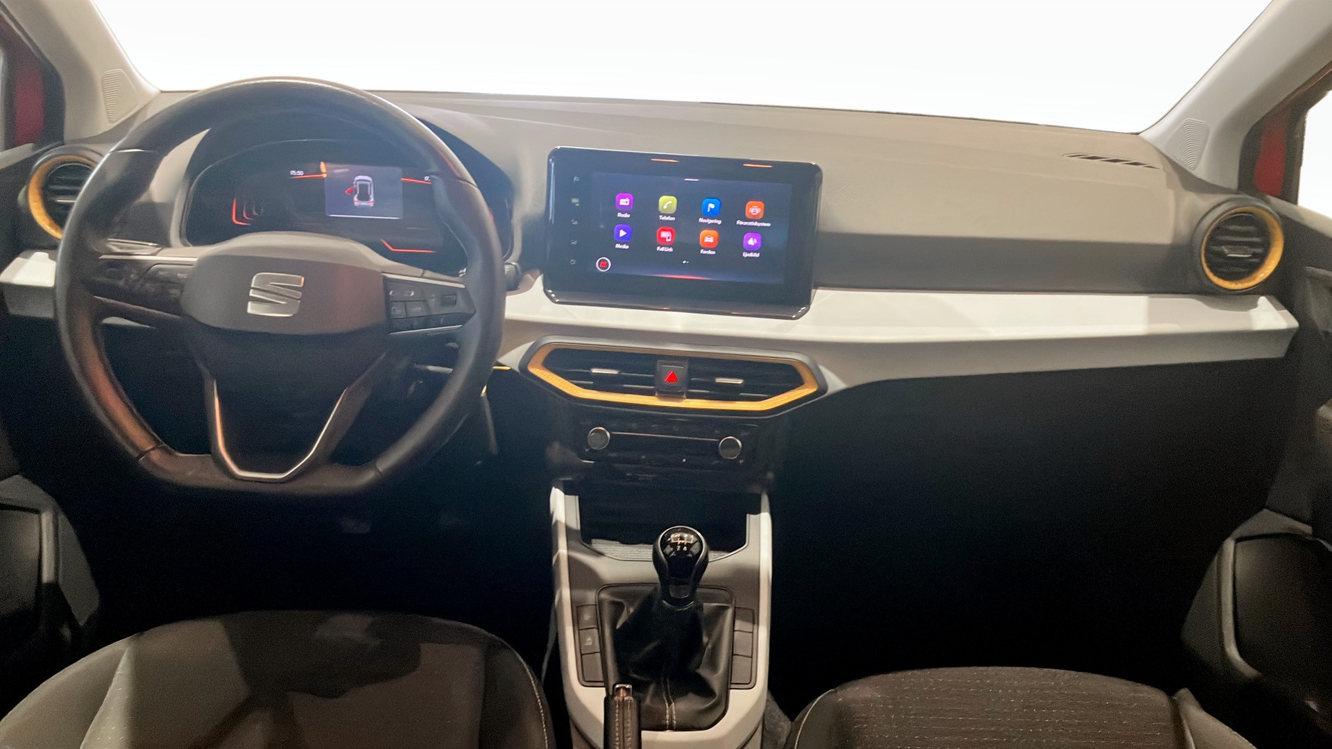 SEAT Arona MGR21W