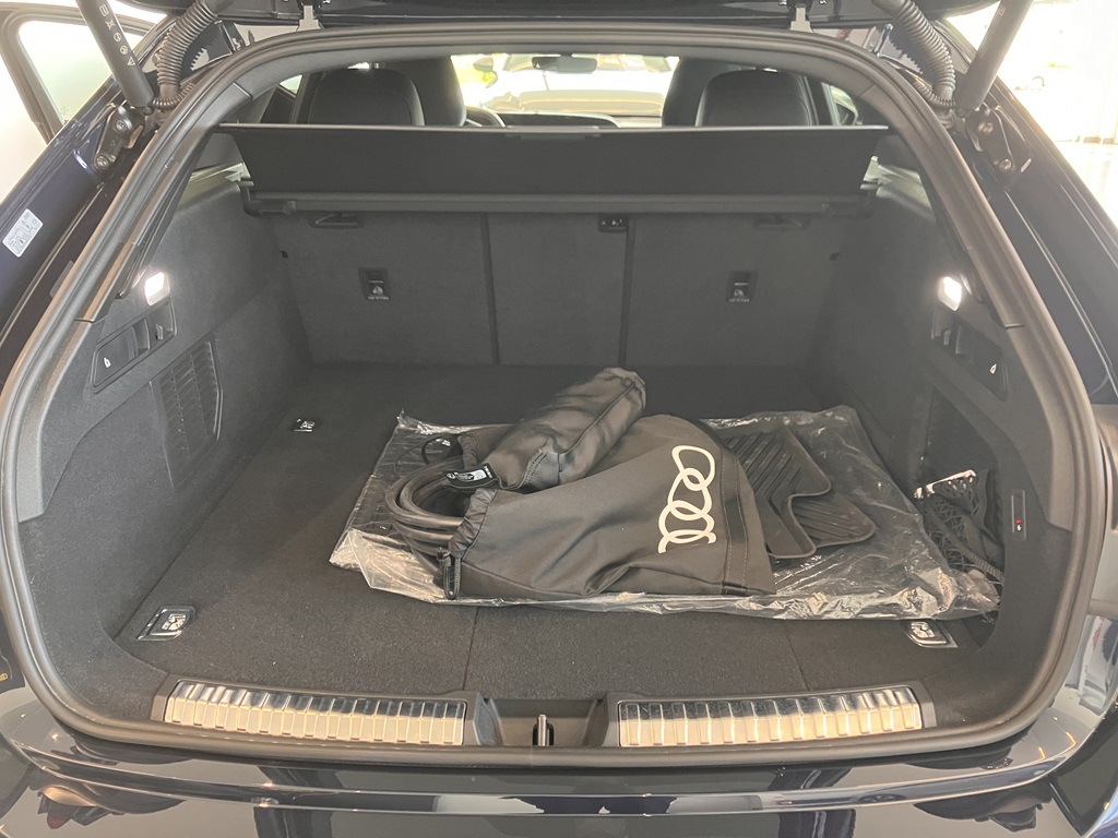 Audi A5 Avant MHH03R