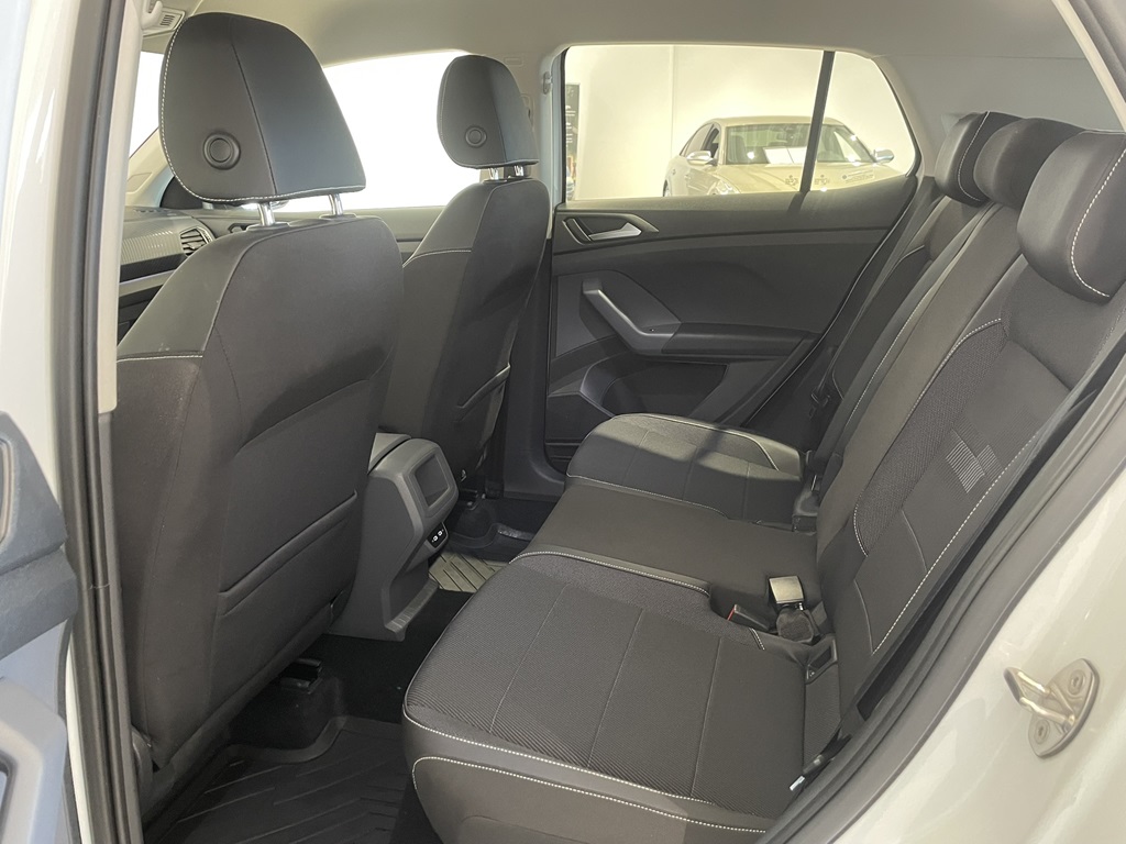 Volkswagen T-Cross MHL02U