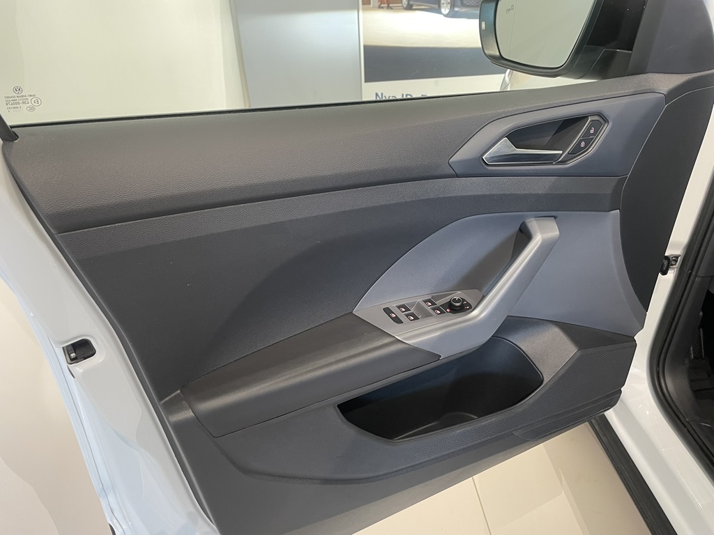 Volkswagen T-Cross MHL02U